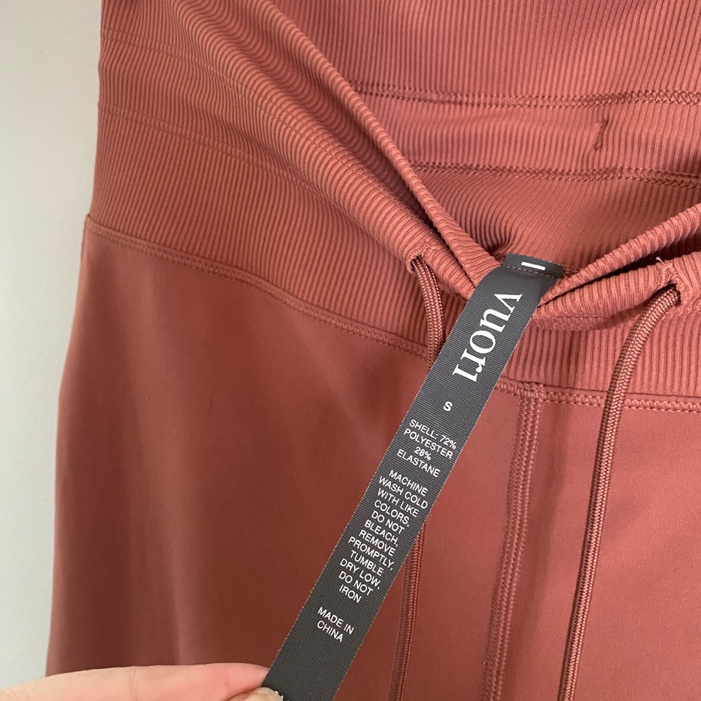 Vuori Daily Leggings - Hazelnut Rose - Picture 3 of 7
